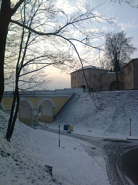 Гродно. Старый замок;  мост в виде аркады