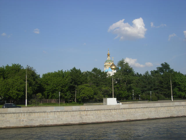 Новоспасский ставропигиальный мужской монастырь. Краснохолмская набережная.