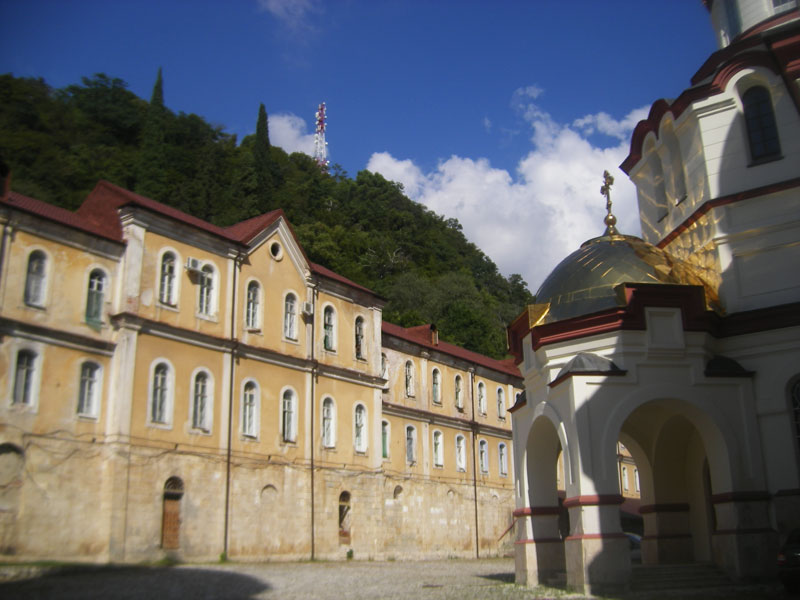 Внутренний двор монастыря